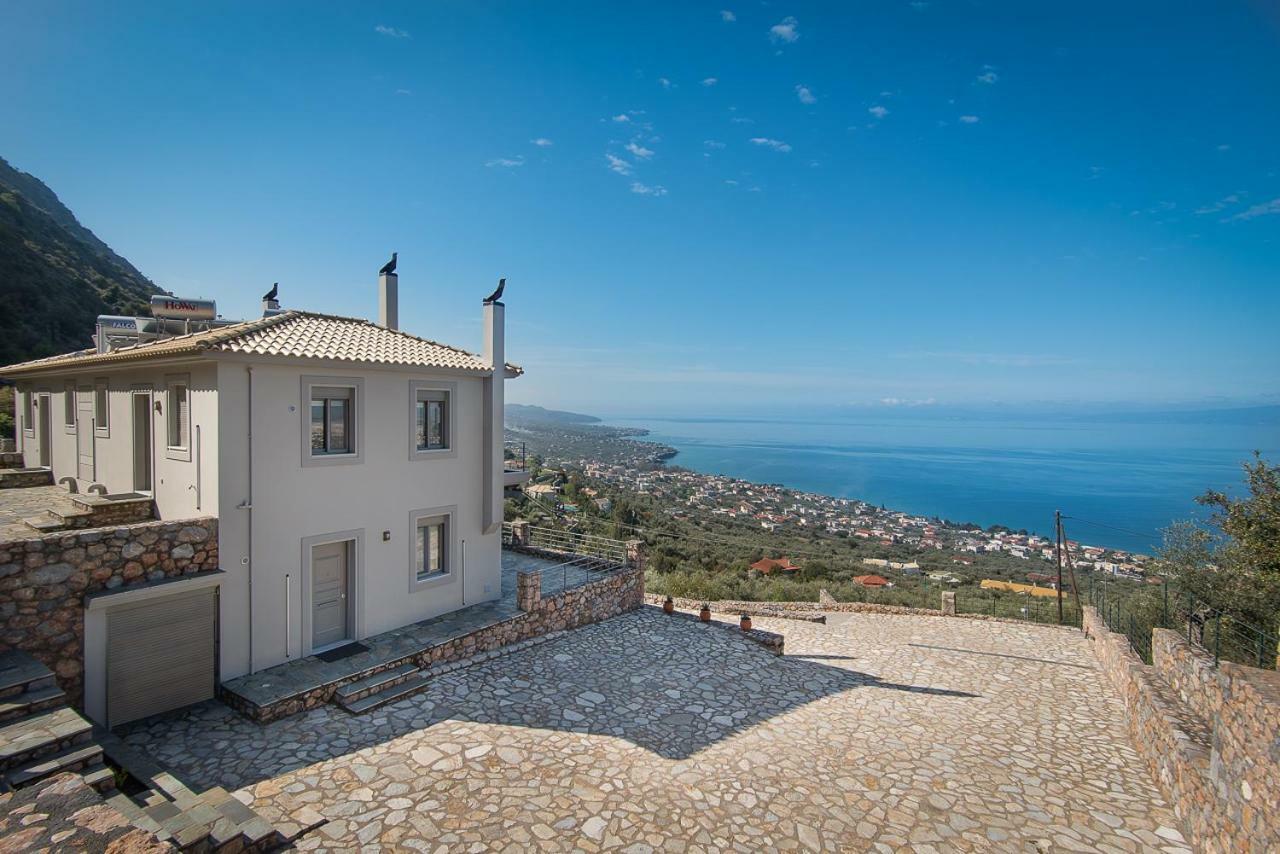 Bay View Guesthouses Kalamata Ngoại thất bức ảnh
