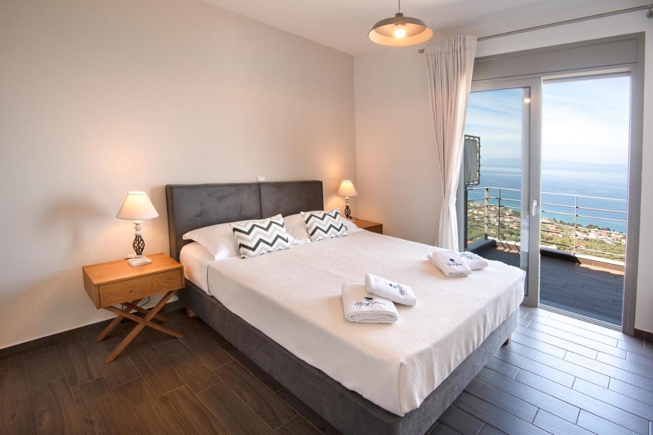 Bay View Guesthouses Kalamata Ngoại thất bức ảnh